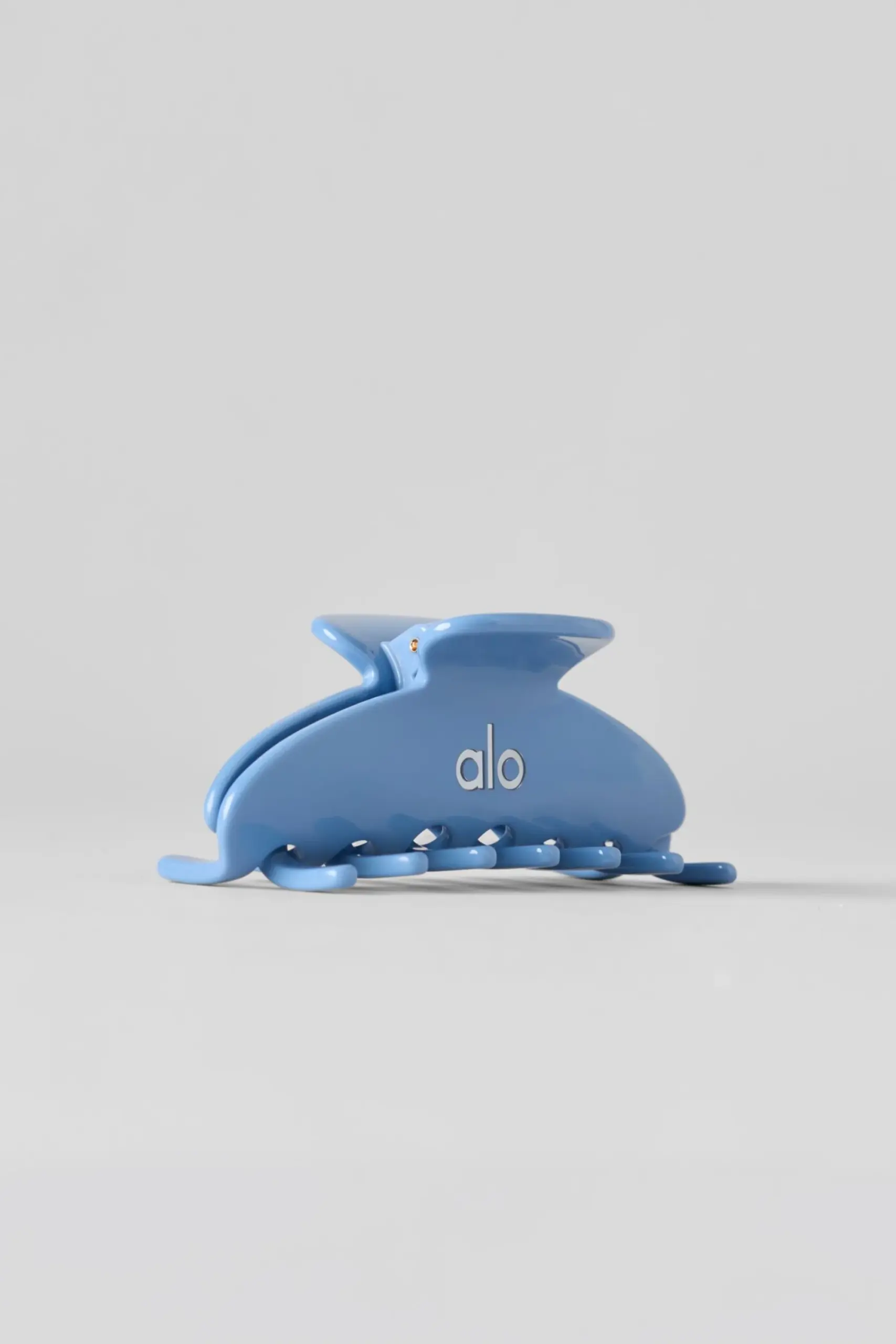 90's Claw Clip - California Blue - Image 2