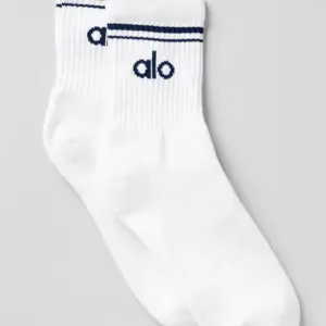 Unisex Half-Crew Throwback Sock - White/Navy