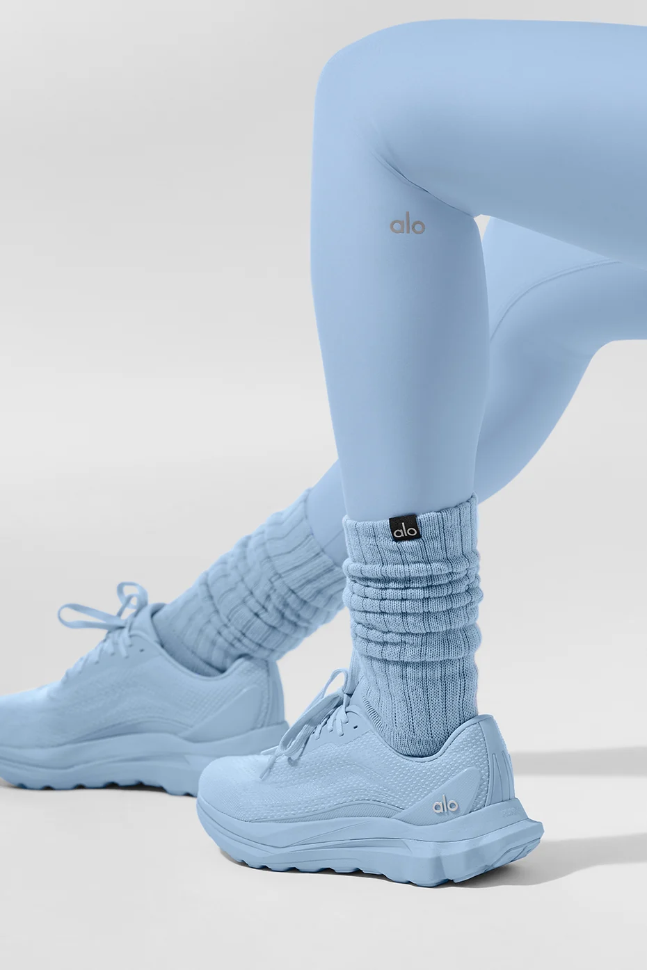 ALO Runner - Seashell Blue - Image 7