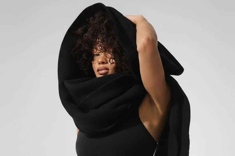 Merino Wool Oversized Scarf - Black - Image 3