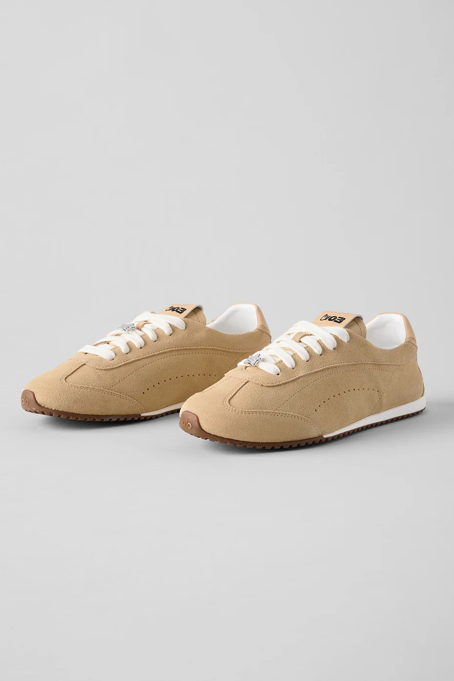 ALO Sunset Sneaker + Jisoo - Caramel Cream - Image 4