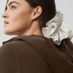 Mesh Sweet Nothing Oversize Scrunchie - Ivory