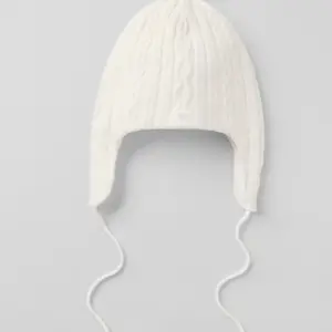 Cable Knit Winter Bliss Earflap Beanie - Ivory