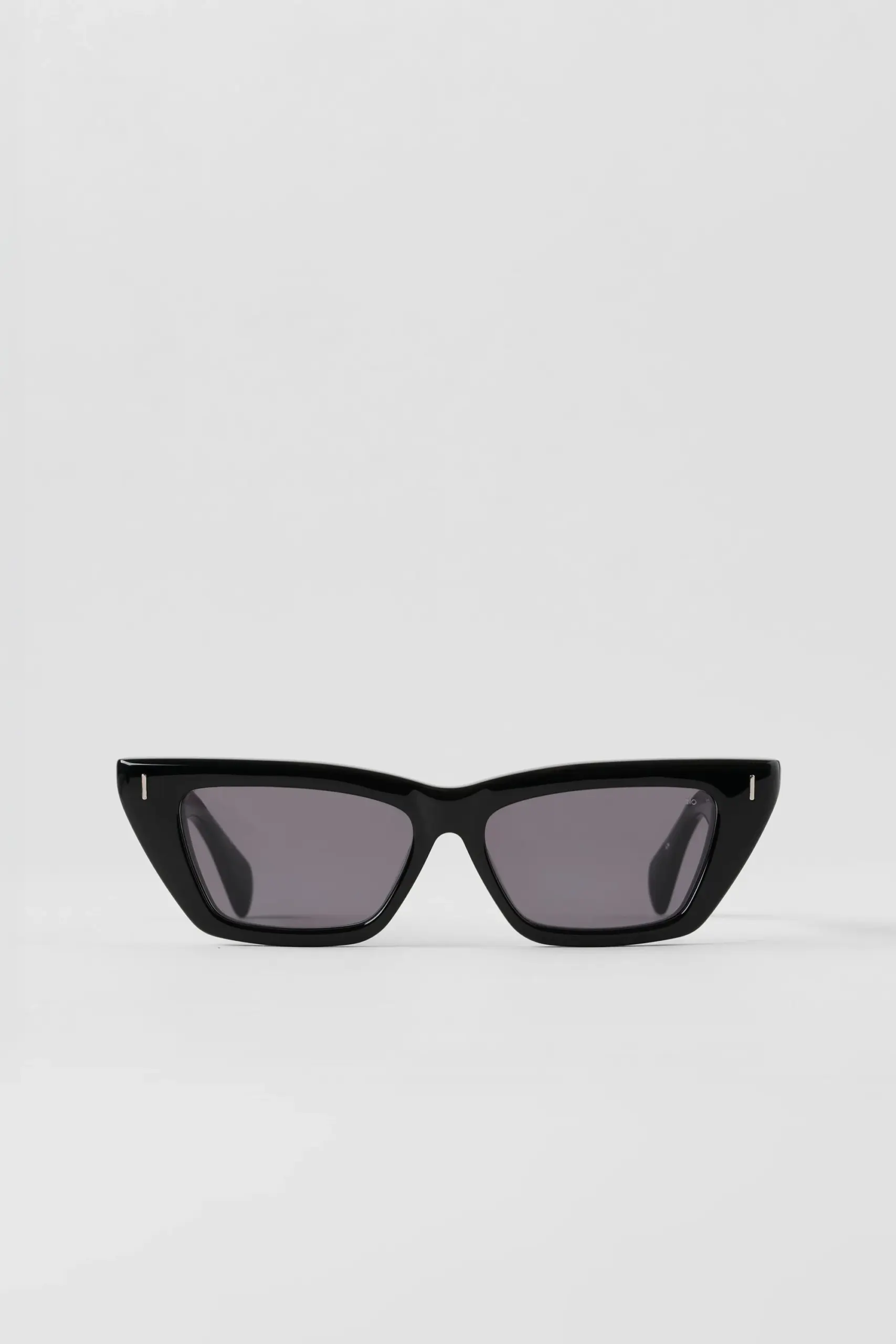 ALO Cat Eye Sunglasses - Black - Image 3