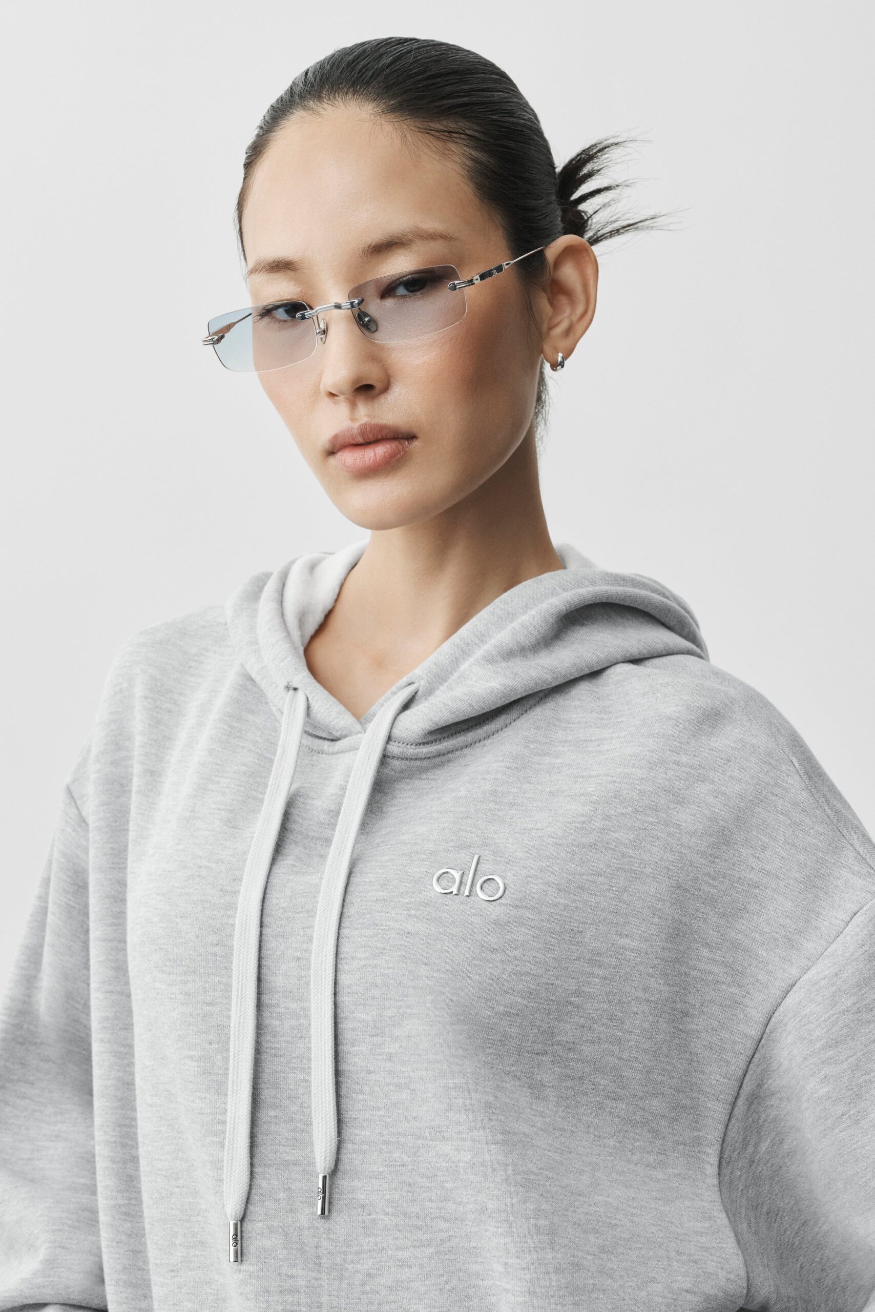 ALO Wire Frame Sunglasses - Chrome/Blue Gradient - Image 2