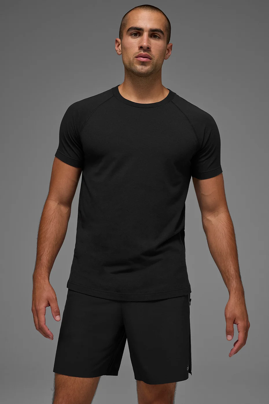 ALO Vapor Crewneck Short Sleeve - Black - Image 4