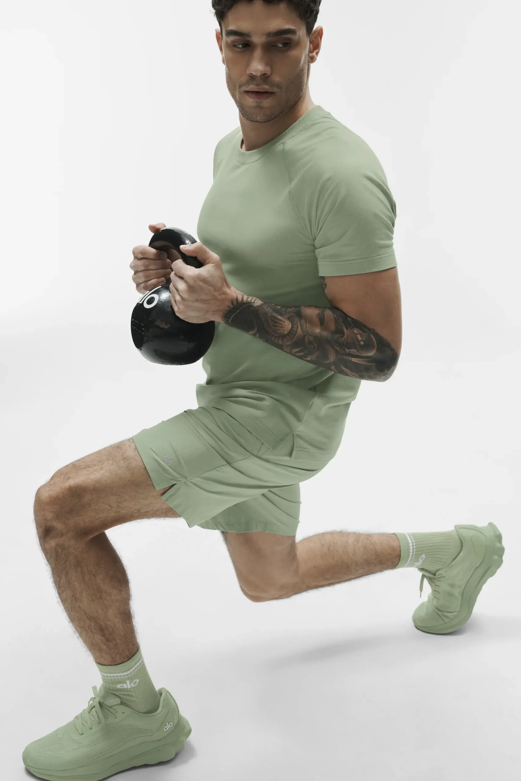 ALO Vapor Crewneck Short Sleeve - Dune Grass - Image 4
