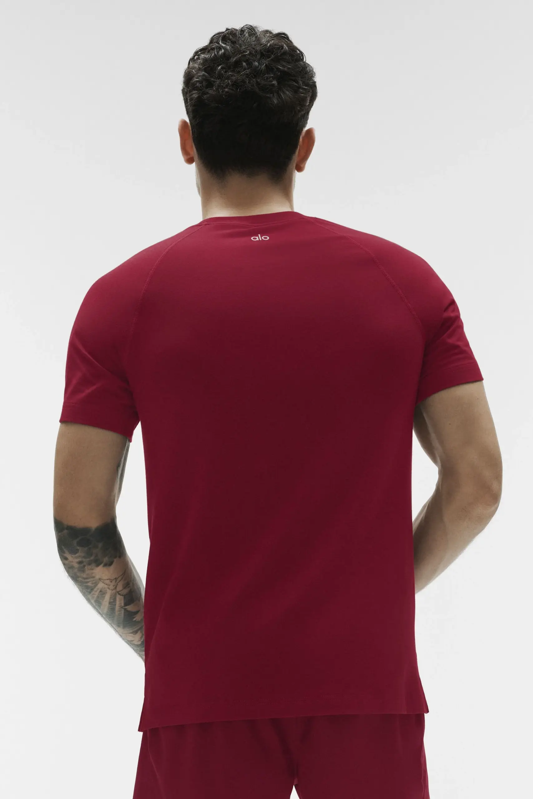 ALO Vapor Crewneck Short Sleeve - Garnet - Image 2
