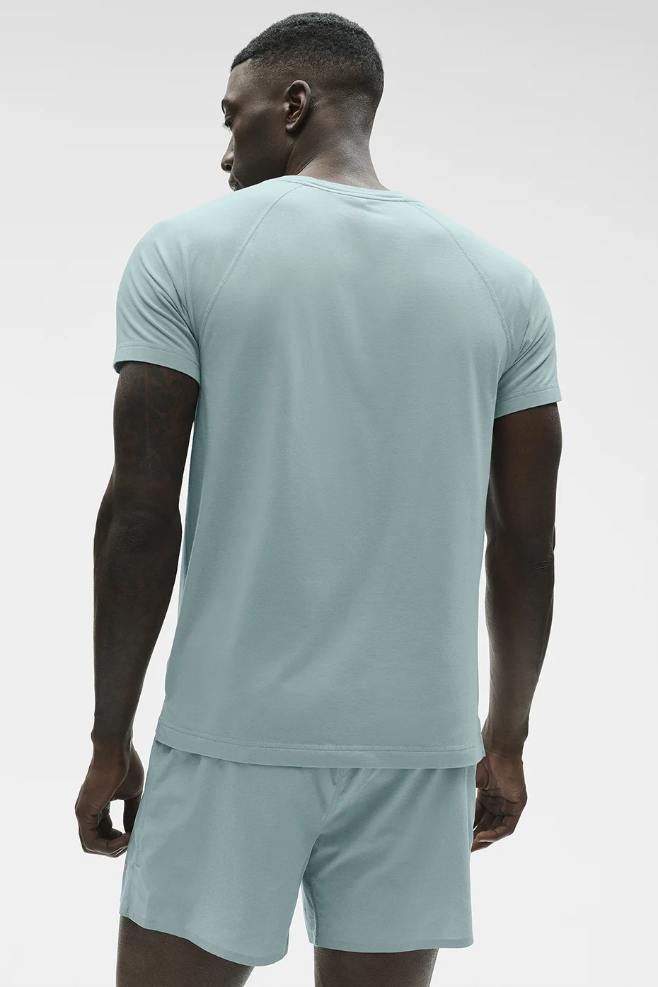 ALO Vapor Crewneck Short Sleeve - Desert Sage - Image 3