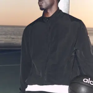 Takeaway Track Full Zip Jacket - Black