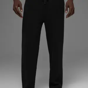Scholar Straight Leg Sweatpant - Black