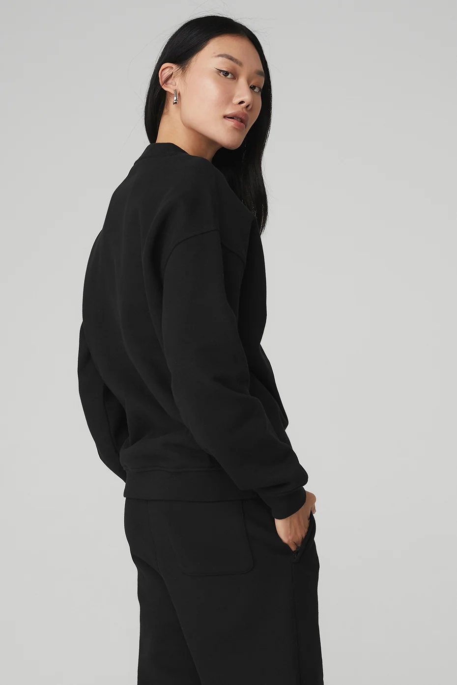 Renown Heavy Weight Crew Neck Pullover - Black - Image 2