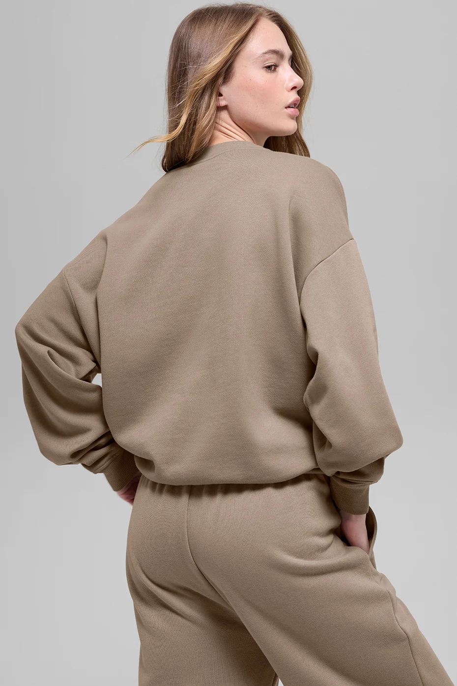 Accolade Crew Neck Pullover - Gravel - Image 2
