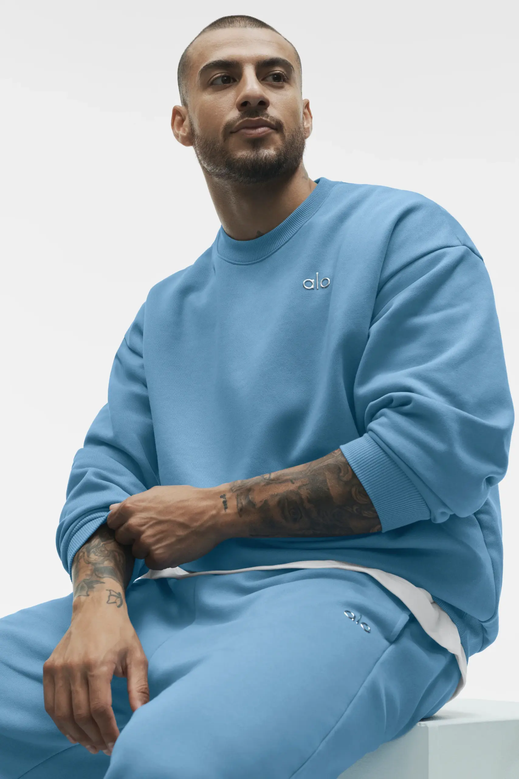 Accolade Crew Neck Pullover - California Blue