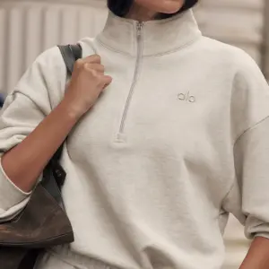 Accolade 1/4 Zip Pullover - Oatmeal Heather