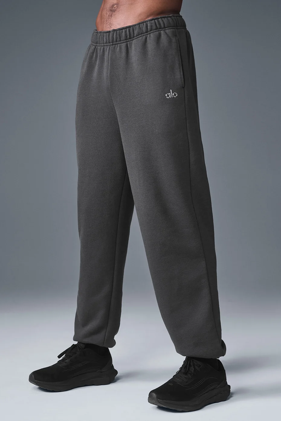 Accolade Sweatpant - Anthracite - Image 3