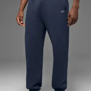Accolade Sweatpant - Navy