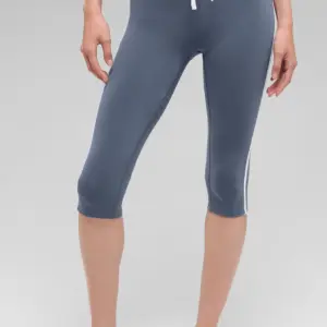 Airbrush High-Waist Race Pace Capri - Bluestone/White