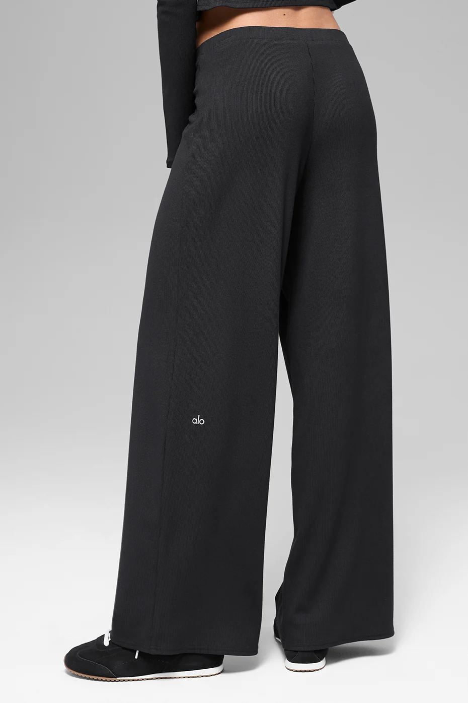 Mid-Rise Dreamlight Straight Pant - Black - Image 4