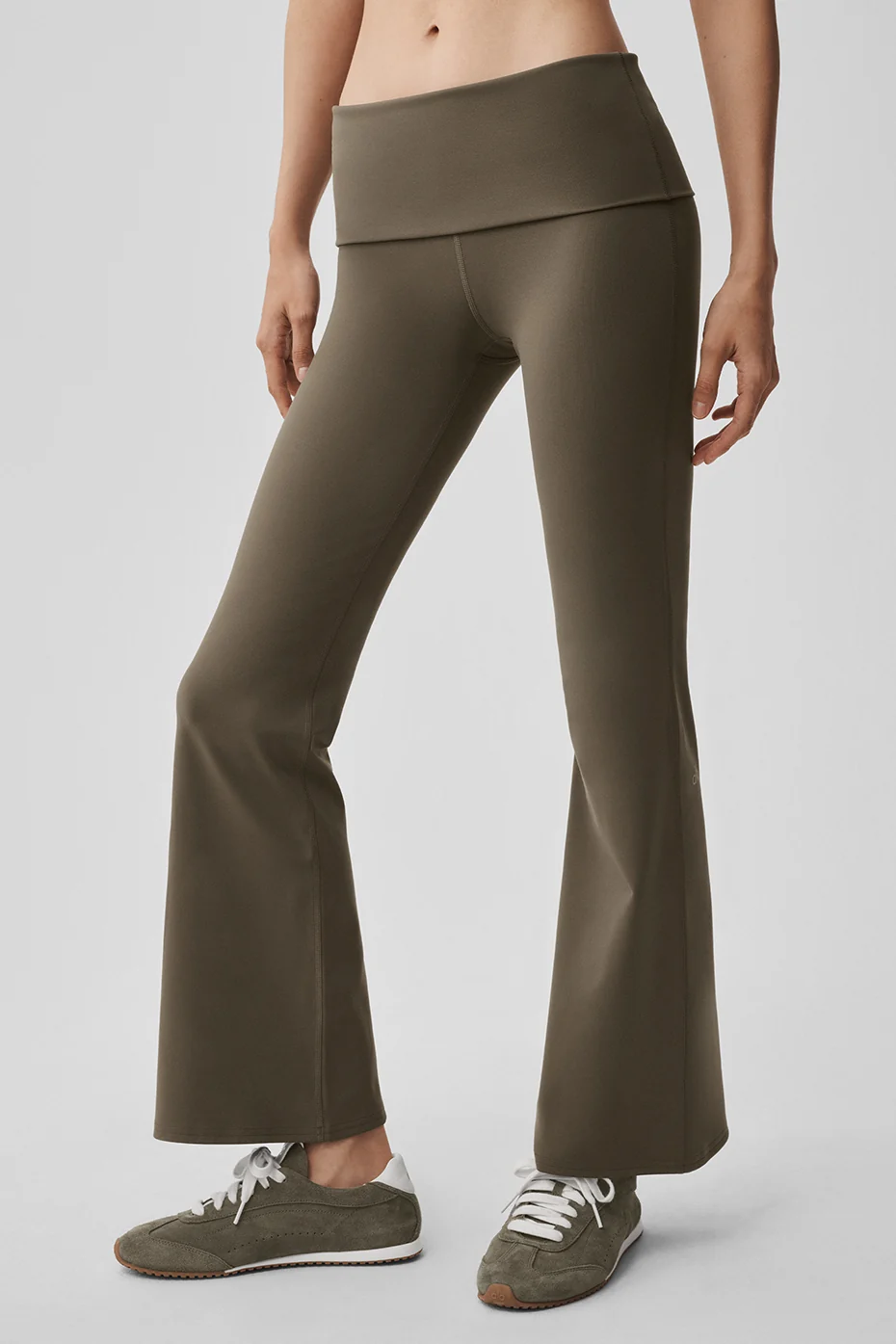 ALO Softsculpt Foldover Flare Legging (Short) - Olive Tree - Image 5