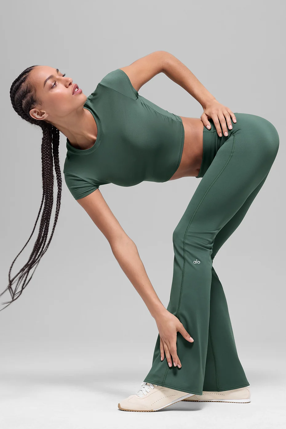 ALO Softsculpt Foldover Flare Legging (Short) - Clover Green - Image 4