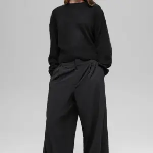 High-Waist Dreamscape Trouser (Short) - Black