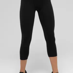 High-Waist Airbrush Capri - Black