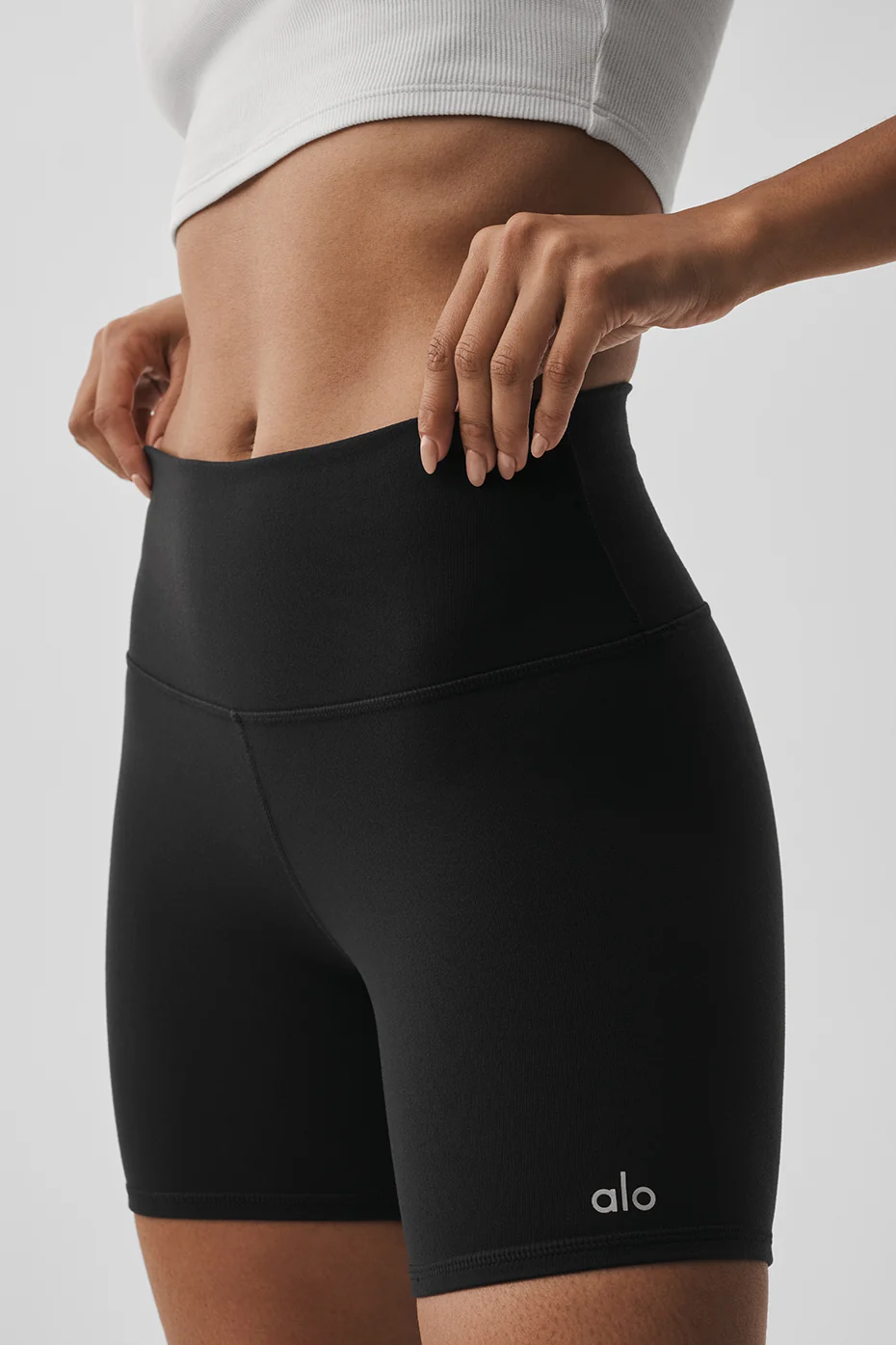 5 Airbrush High-Waist Biker Short - Black - Image 3