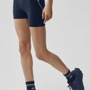 4 Airbrush High-Waist Heart Throb Short - Navy/White