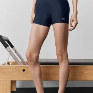 3 Airlift High-Waist Sleek Short - Navy
