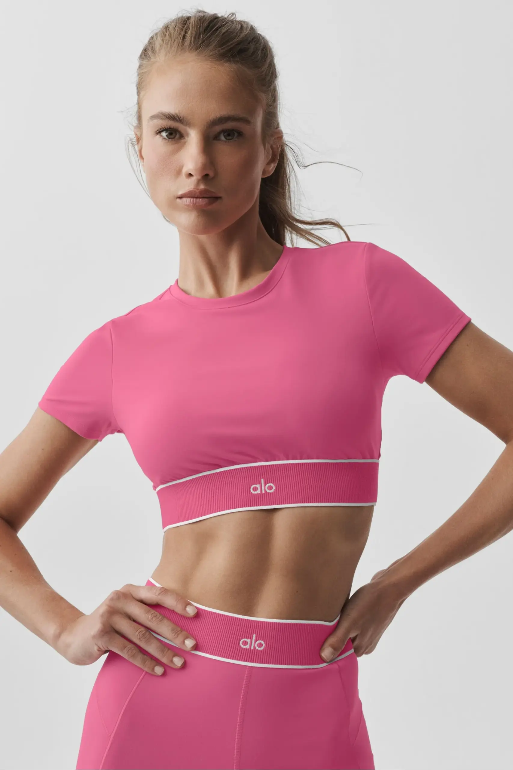 ALO Softsculpt Amp It Up Short Sleeve Bra - Paradise Pink - Image 3